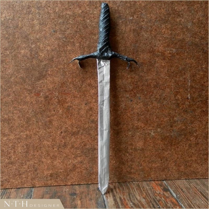 Mẫu gấp giấy Origami vũ khí - Sword, Designed and Folded by Mariano Zavala B